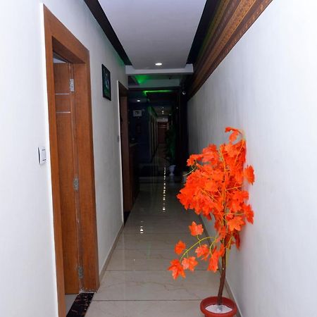 Hotel Asopalav Gandhinagar Eksteriør bilde