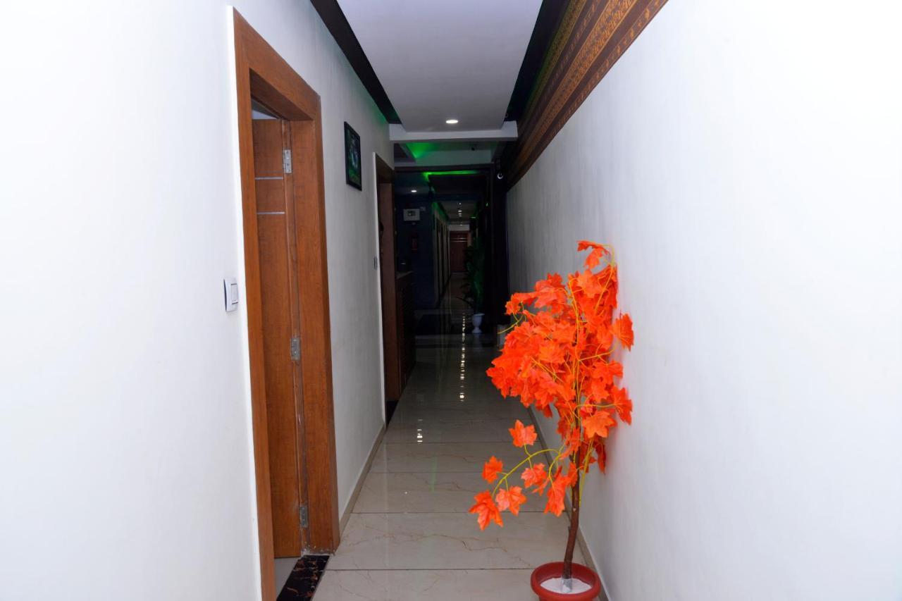 Hotel Asopalav Gandhinagar Eksteriør bilde